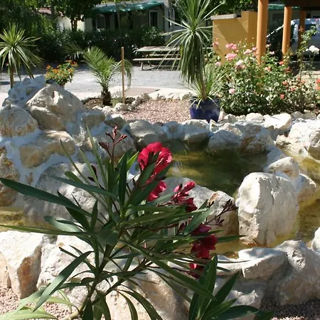 Campingplatz Camping Les Salisses Vias
