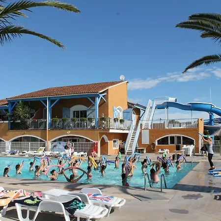 Camping Les Salisses Campingplatz Vias