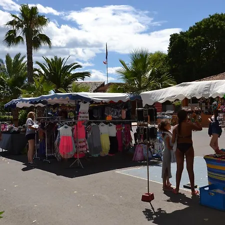 Camping Les Salisses 4* فيا